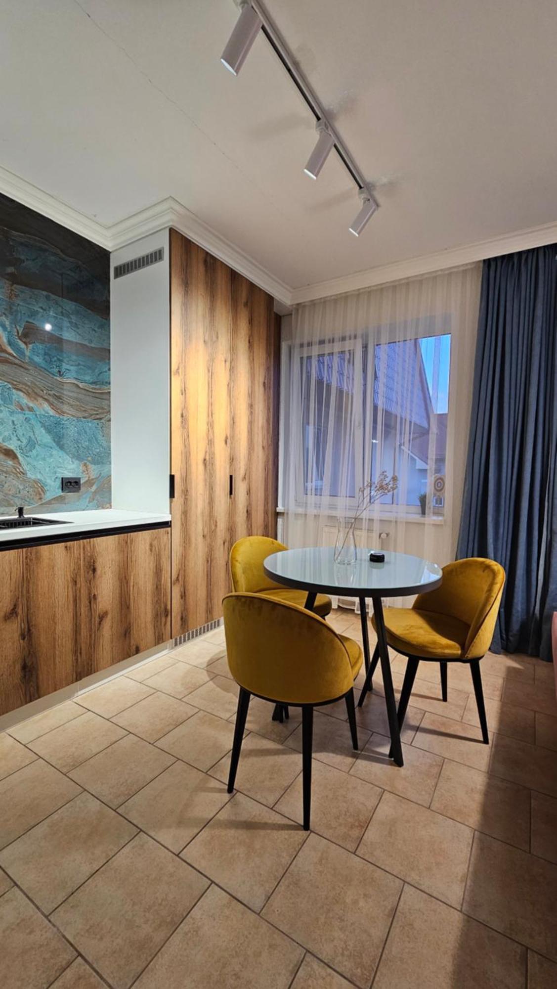 Green Apartment Мукачево Экстерьер фото
